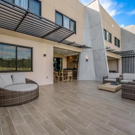 3 Bedrooms Deluxe Townhouse Near Celebration